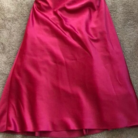 David's Bridal Strapless Wedding dress - Picture 3 of 7